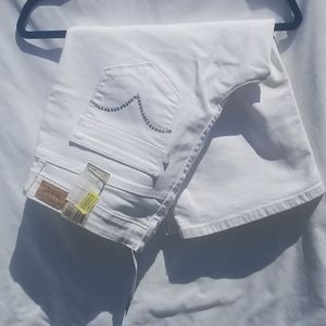 Levi's Perfectly Shaping Capris